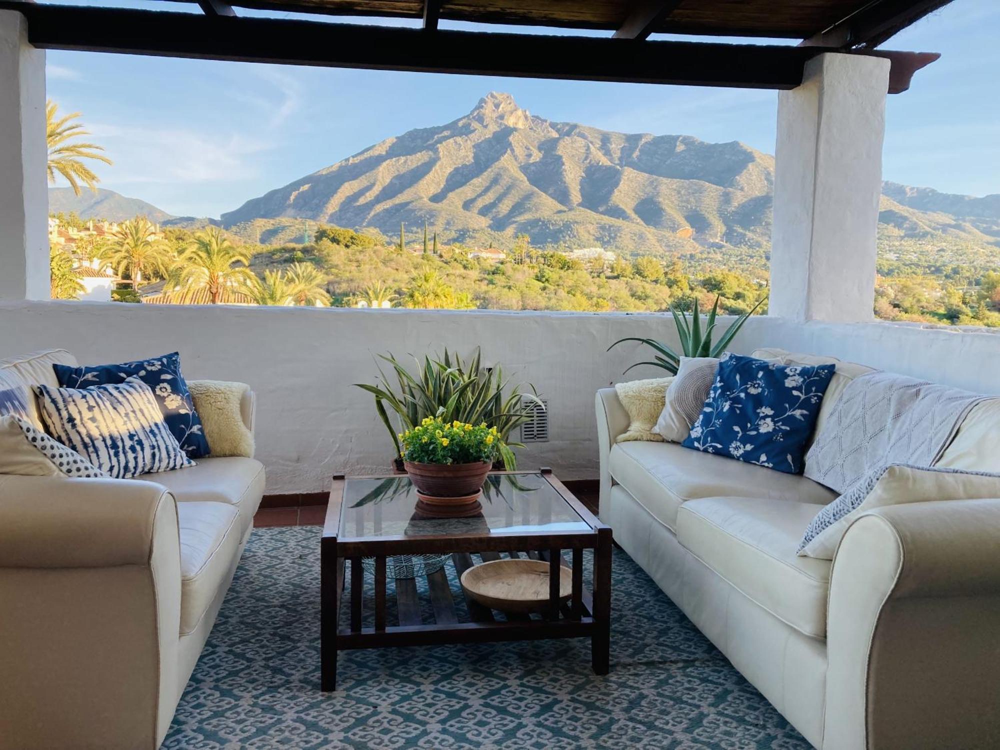 Las Lomas - Pool, Terrace & View Marbella Eksteriør bilde