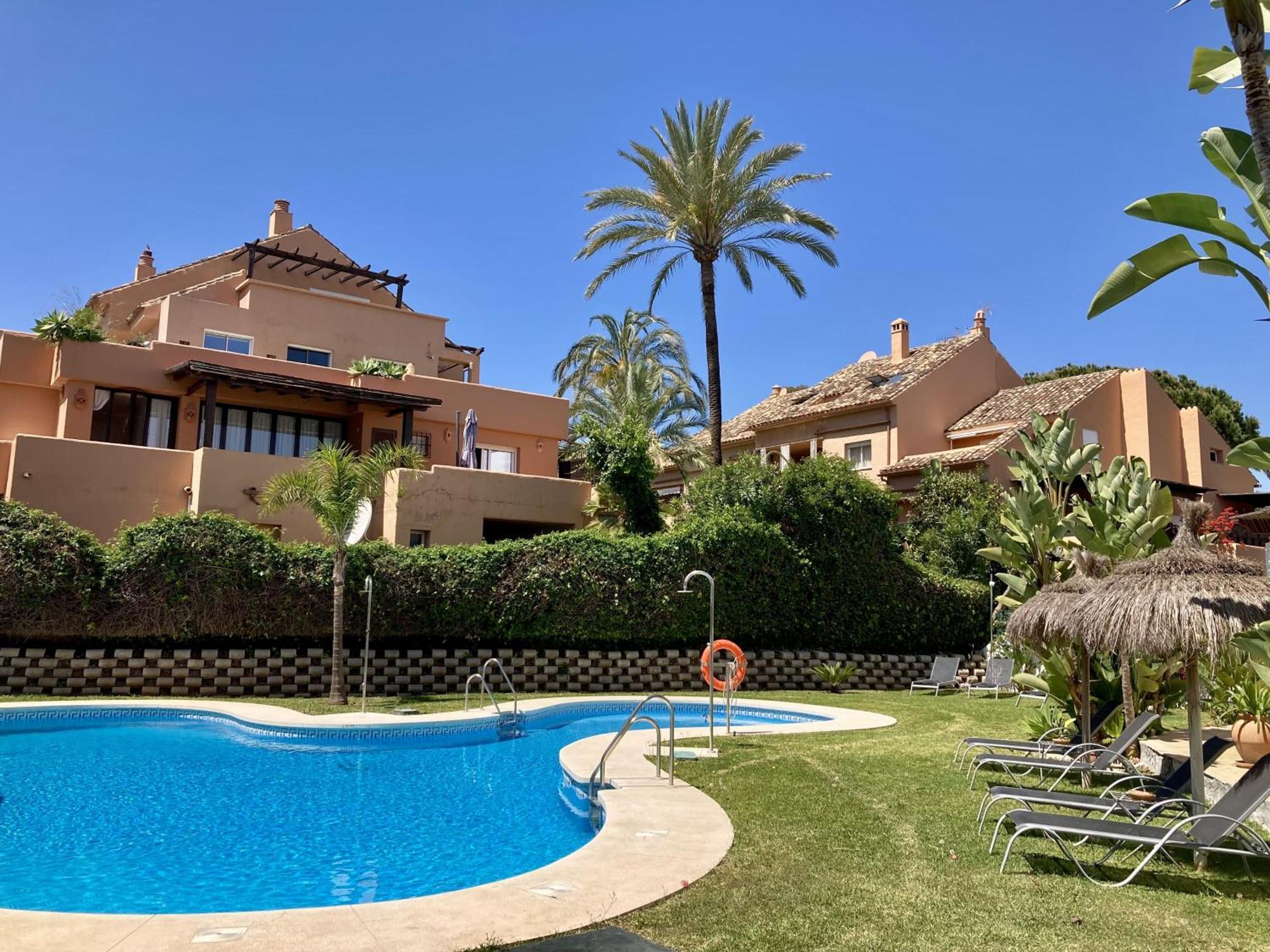 Las Lomas - Pool, Terrace & View Marbella Eksteriør bilde
